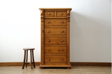 中古　美品　アメリカ輸入家具　パイン材　縦型　カントリースタイルの空間づくりにおすすめのトールチェスト　(R-082646)