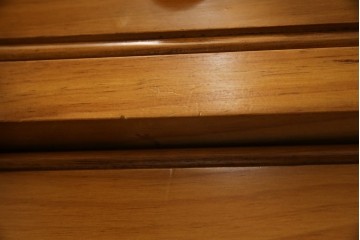 中古　美品　アメリカ輸入家具　パイン材　縦型　カントリースタイルの空間づくりにおすすめのトールチェスト　(R-082646)