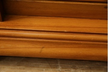 中古　美品　アメリカ輸入家具　パイン材　縦型　カントリースタイルの空間づくりにおすすめのトールチェスト　(R-082646)