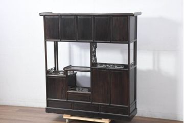 和製ビンテージ　美品!!　美しい縞黒檀(シマコクタン)材が魅力!手彫り彫刻の格調高い茶棚(飾り棚、違い棚、収納棚、戸棚、ヴィンテージ)(R-082647)