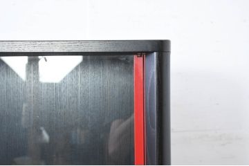 中古　Cassina(カッシーナ)　Brera(ブレラ)　モダンなデザインが素敵な縦型キャビネット(カップボード、食器棚、飾り棚、収納棚、戸棚)(R-082649)