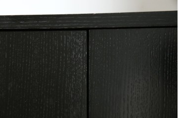 中古　Cassina(カッシーナ)　Brera(ブレラ)　モダンなデザインが素敵な縦型キャビネット　(R-082649)