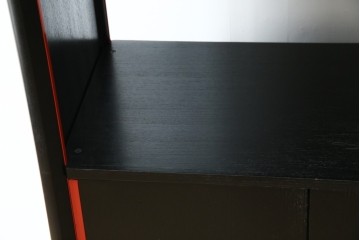 中古　Cassina(カッシーナ)　Brera(ブレラ)　モダンなデザインが素敵な縦型キャビネット　(R-082649)