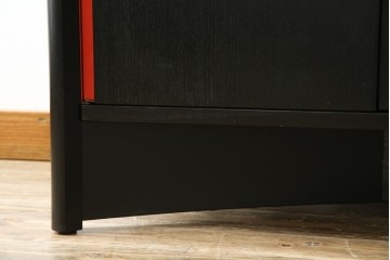 中古　Cassina(カッシーナ)　Brera(ブレラ)　モダンなデザインが素敵な縦型キャビネット　(R-082649)