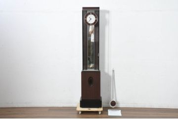 中古　美品　高級品!!　SEIKO(セイコー)　EMBLEM(エンブレム)　HW572B　モダンデザイン　洗練された高級感漂うデザインの報時ホールクロック(時計台、振り子時計)(定価約110万円)(R-082650)