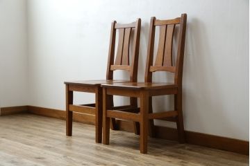 和製ビンテージ　高級品　Oak Village(オークウィレッシ)製　総楢(ナラ)材　上質な作りのダイニングチェア2脚セット(Dチェア、板座チェア、アームレスチェア、椅子、イス、ヴィンテージ、バラ売り可能)(R-082652)