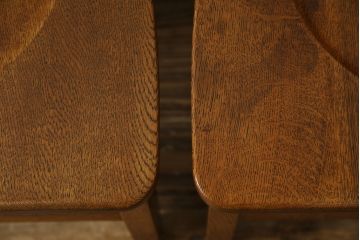 和製ビンテージ　高級品　Oak Village(オークウィレッシ)製　総楢(ナラ)材　上質な作りのダイニングチェア2脚セット(Dチェア、板座チェア、アームレスチェア、椅子、イス、ヴィンテージ、バラ売り可能)(R-082652)