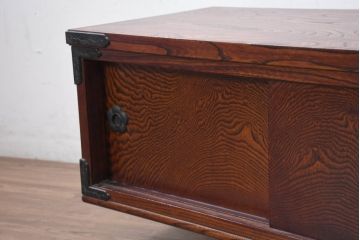 中古　美品!!　岩谷堂箪笥　「菊幸」　欅(ケヤキ)材　漆塗り　落ち着いた和の雰囲気漂うローボード(サイドボード、テレビ台、テレビボード、収納棚、戸棚)(R-082653)