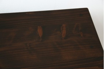 中古　美品　岩谷堂箪笥　「菊幸」　欅(ケヤキ)材　漆塗り　重厚感ある金具が上品な雰囲気を醸し出すサイドチェスト　(R-082655)