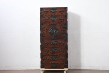 中古　美品　岩谷堂箪笥　「菊幸」　漆塗り　欅(ケヤキ)材　美しい木目が魅力的な縦型チェスト(収納箪笥、和箪笥、引き出し、整理タンス)(R-082656)