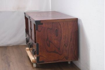 中古　美品　岩谷堂箪笥　「菊幸」　漆塗り　欅(ケヤキ)材　深みのある色合いが美しいテレビ台(収納棚、引き出し、ローボード、リビングボード、サイドボード、戸棚)(R-082657)