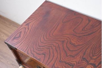 中古　美品　岩谷堂箪笥　「菊幸」　漆塗り　欅(ケヤキ)材　深みのある色合いが美しいテレビ台(収納棚、引き出し、ローボード、リビングボード、サイドボード、戸棚)(R-082657)