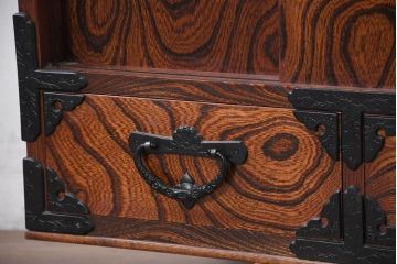 中古　美品　岩谷堂箪笥　「菊幸」　漆塗り　欅(ケヤキ)材　深みのある色合いが美しいテレビ台(収納棚、引き出し、ローボード、リビングボード、サイドボード、戸棚)(R-082657)