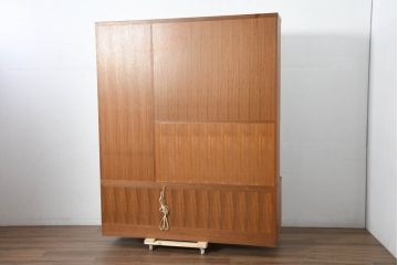 和製ビンテージ　日田工芸　チーク材　北欧風のデザインが素敵なキャビネット(収納棚、飾り棚、戸棚、本箱、本棚、店舗什器、カップボード、ヴィンテージ)(R-082661)