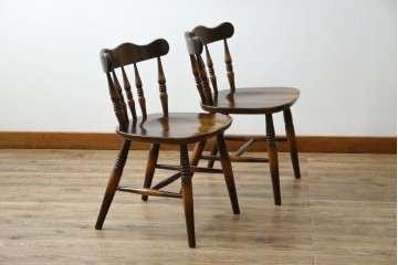 中古　美品　飛騨産業　キツツキマーク　木のぬくもりを感じるダイニングチェア2脚セット　(R-082662)