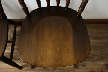 中古　美品　飛騨産業　キツツキマーク　木のぬくもりを感じるダイニングチェア2脚セット　(R-082662)