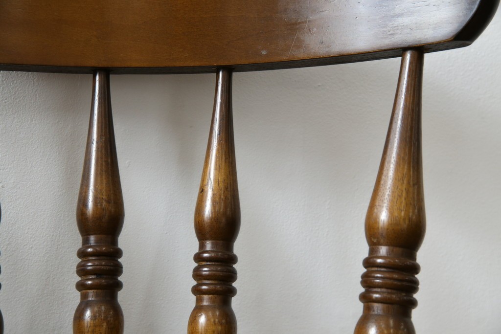 中古　美品　飛騨産業　キツツキマーク　木のぬくもりを感じるダイニングチェア2脚セット　(R-082662)