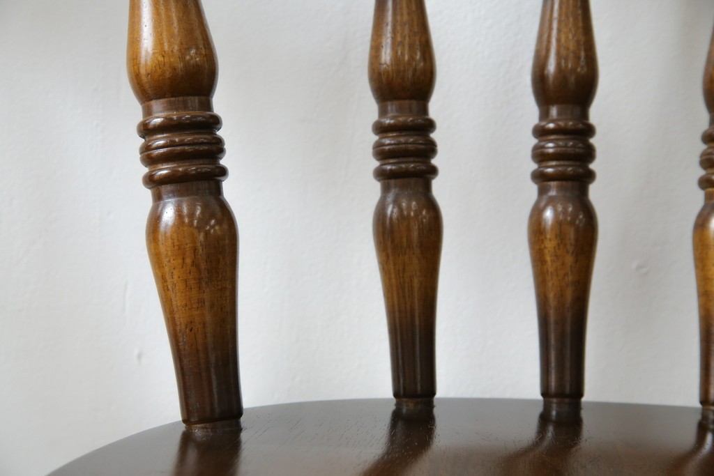 中古　美品　飛騨産業　キツツキマーク　木のぬくもりを感じるダイニングチェア2脚セット　(R-082662)