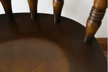 中古　美品　飛騨産業　キツツキマーク　木のぬくもりを感じるダイニングチェア2脚セット　(R-082662)