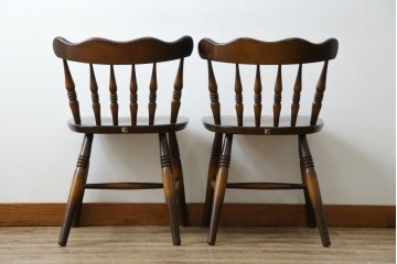 中古　美品　飛騨産業　キツツキマーク　木のぬくもりを感じるダイニングチェア2脚セット　(R-082662)