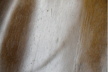 中古　美品　飛騨産業　キツツキマーク　木のぬくもりを感じるダイニングチェア2脚セット　(R-082662)