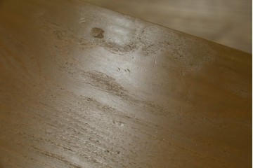 和製アンティーク　希少な子供サイズ　レトロで可愛らしい雰囲気の片袖机　(R-082664)