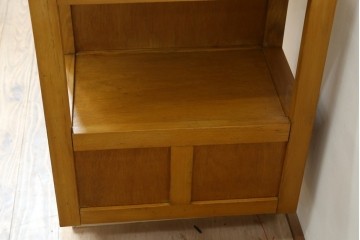 和製アンティーク　希少な子供サイズ　レトロで可愛らしい雰囲気の片袖机　(R-082664)