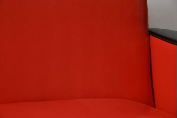 和製ビンテージ　1970年代　希少なレッドカラー　遊び心溢れる真紅の2人掛けレトロフェイクレザーソファ(2P、二人掛け、2人掛け、ヴィンテージ)(R-082667)
