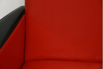 和製ビンテージ　1970年代　希少なレッドカラー　遊び心溢れる真紅の2人掛けレトロフェイクレザーソファ(2P、二人掛け、2人掛け、ヴィンテージ)(R-082667)