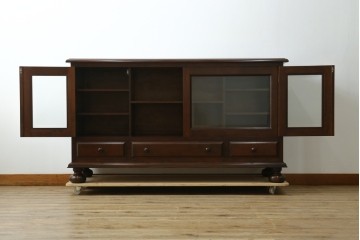中古　美品　松本民芸家具　C-II型　重厚な造りと優美なボールフットが際立つクラシカルなサイドボード　定価約60万5千円　(R-082672)