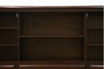 中古　美品　松本民芸家具　C-II型　重厚な造りと優美なボールフットが際立つクラシカルなサイドボード　定価約60万5千円　(R-082672)