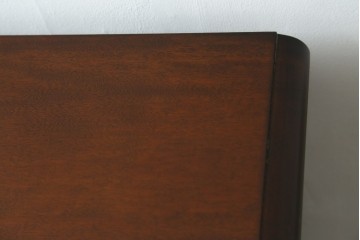中古　美品　松本民芸家具　C-II型　重厚な造りと優美なボールフットが際立つクラシカルなサイドボード　定価約60万5千円　(R-082672)
