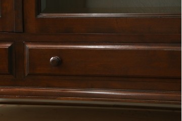 中古　美品　松本民芸家具　C-II型　重厚な造りと優美なボールフットが際立つクラシカルなサイドボード　定価約60万5千円　(R-082672)
