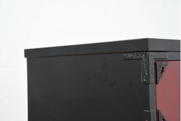 中古　美品　岩谷堂箪笥　美しい朱色の漆塗りが施された小振りな車箪笥(小箪笥、チェスト、引き出し、民芸家具、収納箪笥)(R-082673)