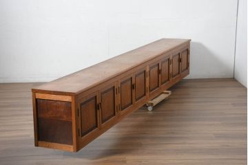 中古　特注!!　特大!!幅3.2メートル　オークヴィレッジ製　ナラ材　無垢　極厚天板ローボード(テレビ台、テレビボード、リビングボード、収納棚、戸棚、飾り棚)(製作費約150万円)(R-082675)