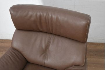 中古　カリモク(karimoku)　Chitano(チターノ)　本革(レザー)　上質な座り心地と洗練されたデザインの一人掛けソファ(アームチェア、1P、1人掛けソファ)(R-082677)