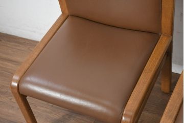 中古　CONDE HOUSE(カンディハウス)　セルジオD　本革(レザー)　オーク材　希少な廃番品!!温かみのある空間作りにおすすめのダイニングチェア2脚セット(椅子、イス、バラ売り可能)(R-082679)