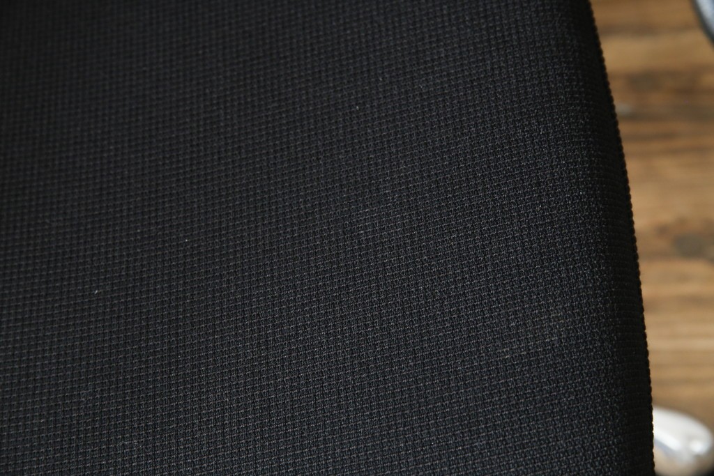 中古　美品　okamura(オカムラ)　Contessa(コンテッサ)　ハンガー付き　快適な座り心地の高機能オフィスチェア(デスクチェアス)　定価約22万円相当　(R-082682)