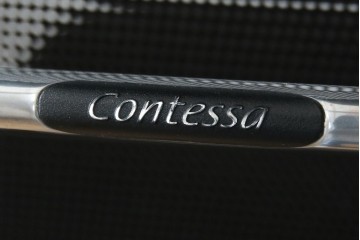 中古　美品　okamura(オカムラ)　Contessa(コンテッサ)　ハンガー付き　快適な座り心地の高機能オフィスチェア(デスクチェアス)　定価約22万円相当　(R-082682)