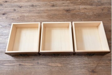 中古　美品　カリモク家具(karimoku)　COLONIAL(コロニアル)シリーズ　HK4007NK　カントリースタイルのお部屋作りにおすすめのおしゃれなサイドボード　定価約21万円　(R-082687)