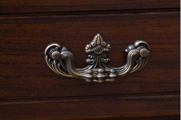 中古　美品　カリモク家具(karimoku)　COLONIAL(コロニアル)シリーズ　HK4007NK　カントリースタイルのお部屋作りにおすすめのおしゃれなサイドボード　定価約21万円　(R-082687)