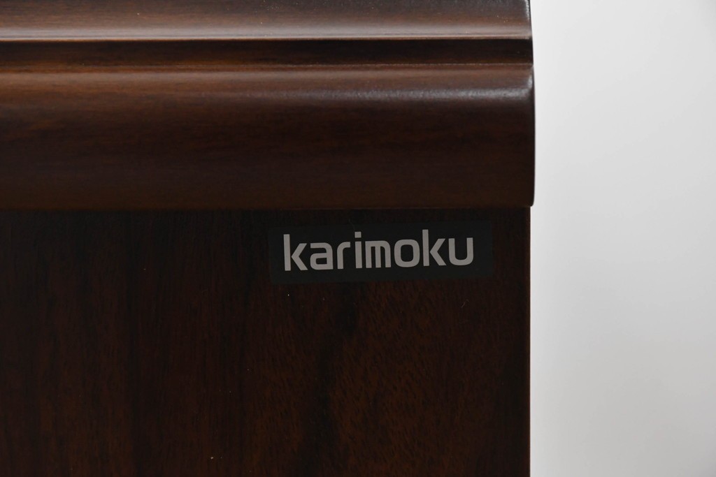 中古　美品　カリモク家具(karimoku)　COLONIAL(コロニアル)シリーズ　HK4007NK　カントリースタイルのお部屋作りにおすすめのおしゃれなサイドボード　定価約21万円　(R-082687)