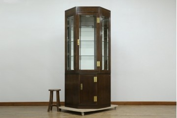 中古　カリモク家具(karimoku)　domani(ドマーニ)　Morganton(モーガントン)　クラシカルモダンデザインの二段重ねコーナーキャビネット　定価約60〜70万円　(R-082688)