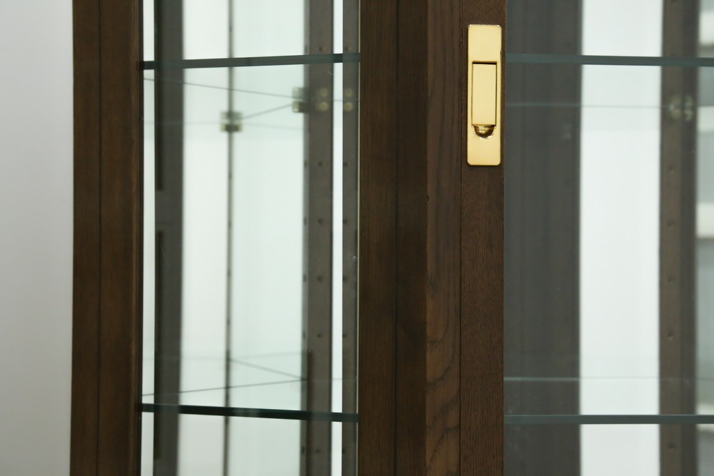 中古　カリモク家具(karimoku)　domani(ドマーニ)　Morganton(モーガントン)　クラシカルモダンデザインの二段重ねコーナーキャビネット　定価約60〜70万円　(R-082688)