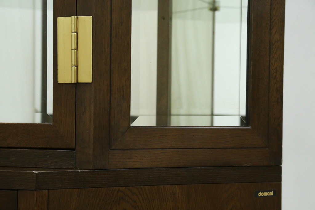 中古　カリモク家具(karimoku)　domani(ドマーニ)　Morganton(モーガントン)　クラシカルモダンデザインの二段重ねコーナーキャビネット　定価約60〜70万円　(R-082688)