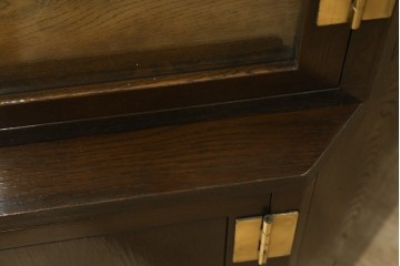 中古　カリモク家具(karimoku)　domani(ドマーニ)　Morganton(モーガントン)　クラシカルモダンデザインの二段重ねコーナーキャビネット　定価約60〜70万円　(R-082688)