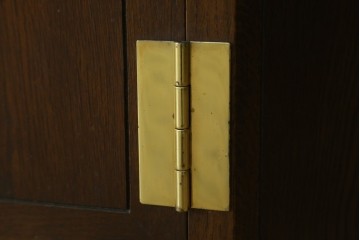 中古　カリモク家具(karimoku)　domani(ドマーニ)　Morganton(モーガントン)　クラシカルモダンデザインの二段重ねコーナーキャビネット　定価約60〜70万円　(R-082688)