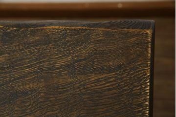 中古　美品!!　カリモク家具(karimoku)　希少モデル　タモ材無垢　自然な風合いと美しい杢目で暮らしに温もりを添えるダイニングテーブル(4人掛け、6人掛け、食卓、作業台)(定価約20万円)(R-082689)