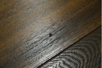中古　美品!!　カリモク家具(karimoku)　希少モデル　タモ材無垢　自然な風合いと美しい杢目で暮らしに温もりを添えるダイニングテーブル(4人掛け、6人掛け、食卓、作業台)(定価約20万円)(R-082689)