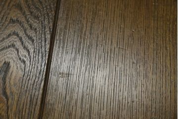 中古　美品!!　カリモク家具(karimoku)　希少モデル　タモ材無垢　自然な風合いと美しい杢目で暮らしに温もりを添えるダイニングテーブル(4人掛け、6人掛け、食卓、作業台)(定価約20万円)(R-082689)